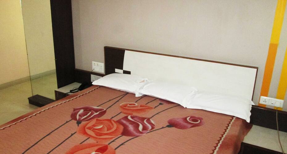 Hotel Mayur, Chandrapur 5